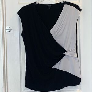 Alfani Black and White Sleeveless Top Size Large